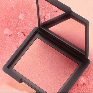 Nars blush - Behave